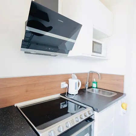 Baies De Juan - 4 Pers - Pool - Air Conditioning Apartment *