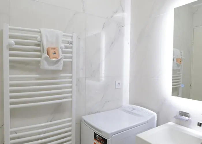 Apartamento Baies De Juan - 4 Pers - Pool - Air Conditioning